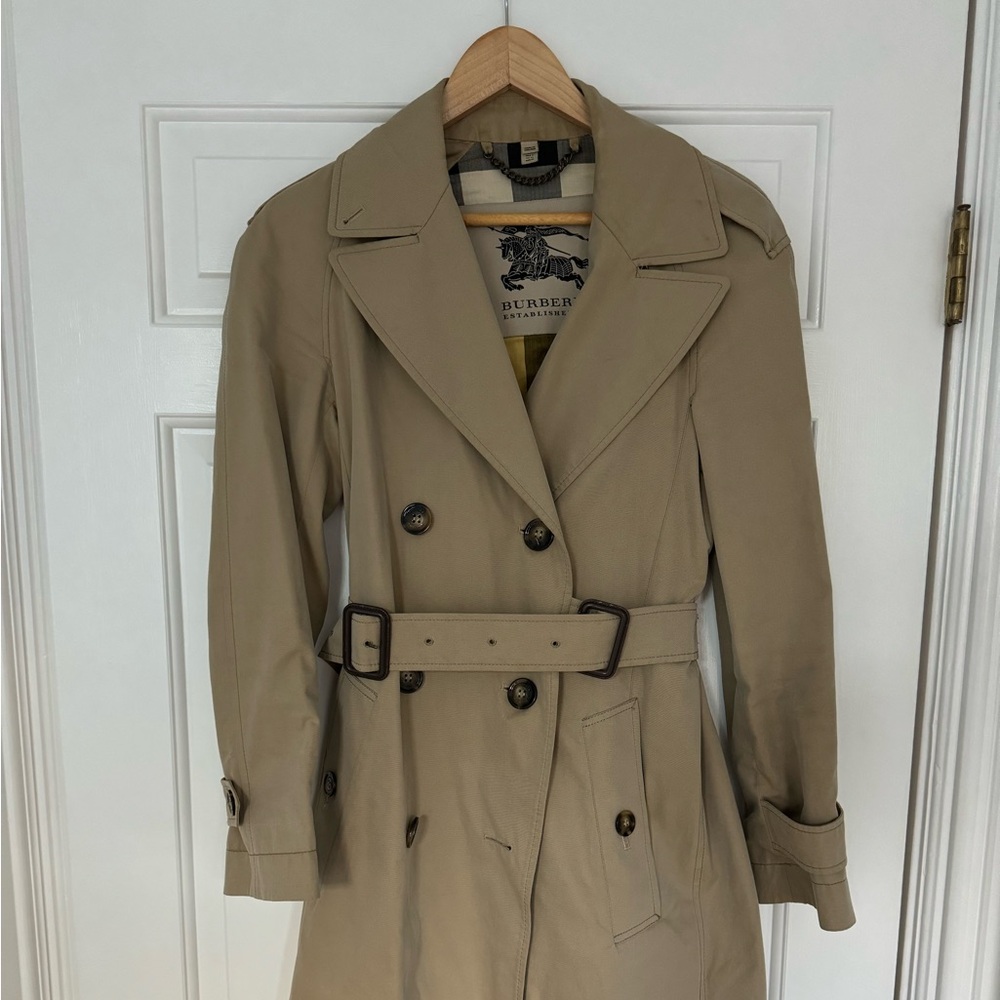 Classic Burberry trench coat. Used/good condition.